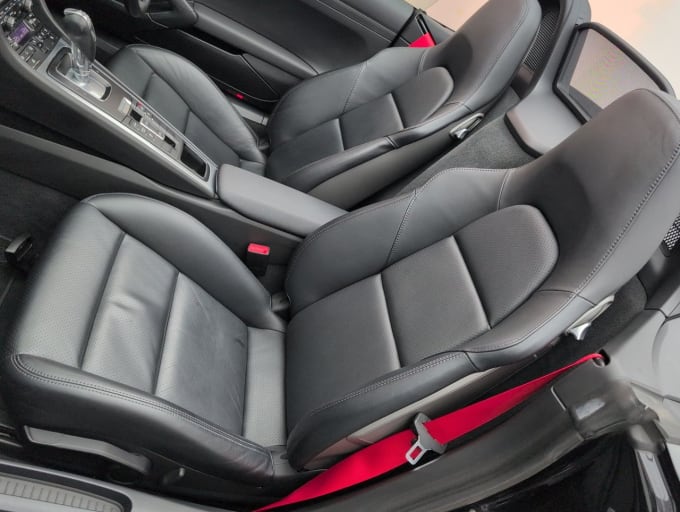 2025 Porsche Boxster