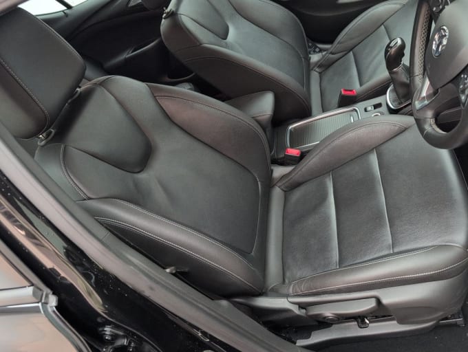 2025 Vauxhall Astra