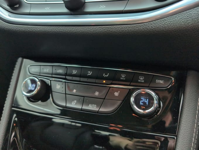 2025 Vauxhall Astra