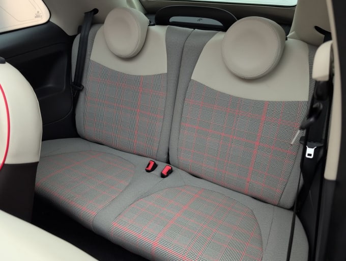 2025 Fiat 500c