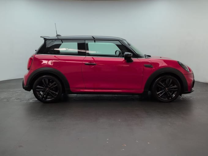 2025 Mini Hatch