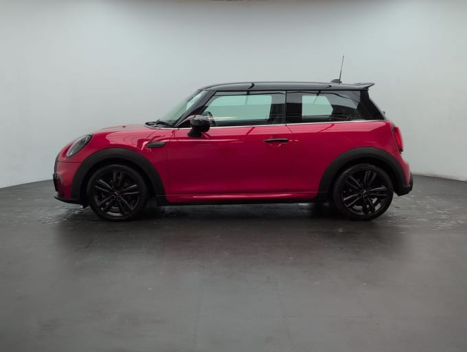 2025 Mini Hatch