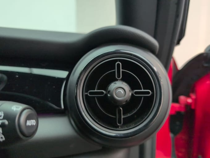 2025 Mini Hatch