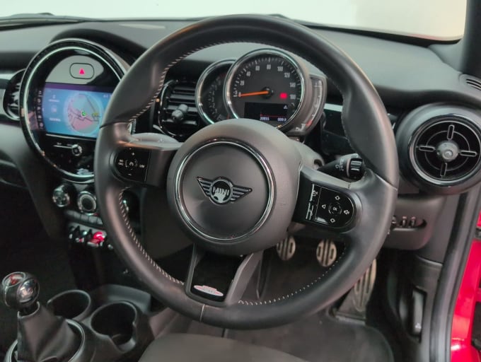 2025 Mini Hatch
