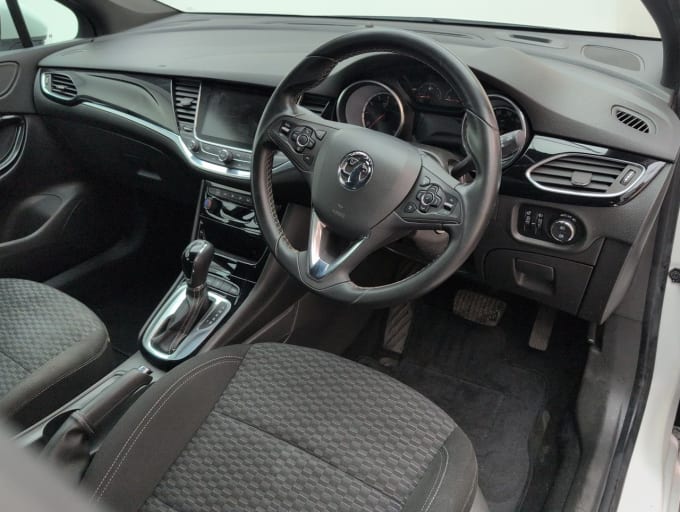 2025 Vauxhall Astra
