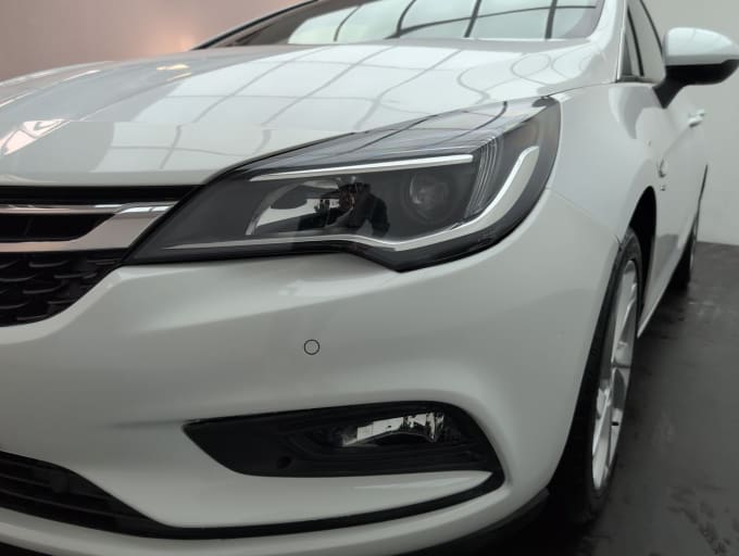 2025 Vauxhall Astra