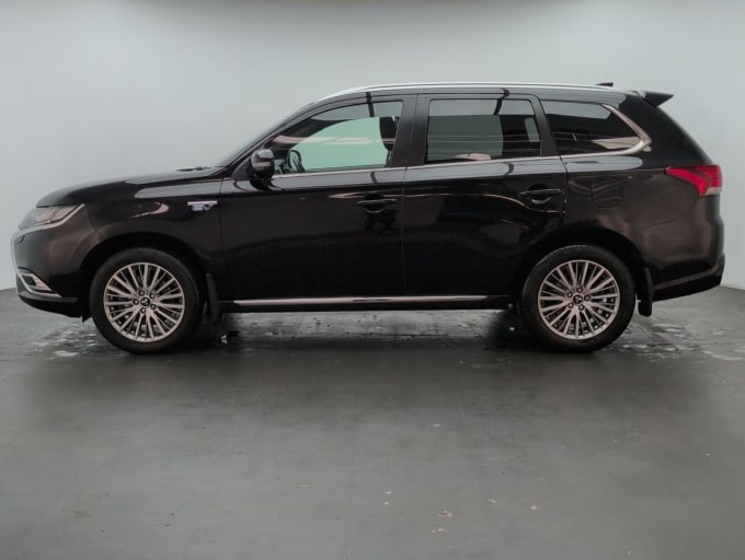 2025 Mitsubishi Outlander