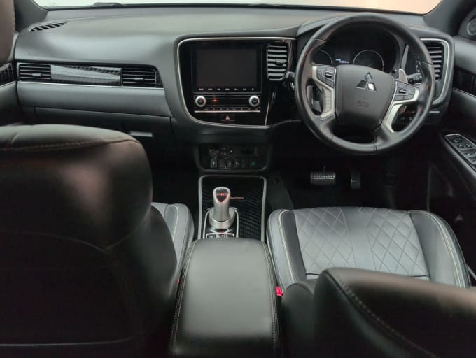 2025 Mitsubishi Outlander