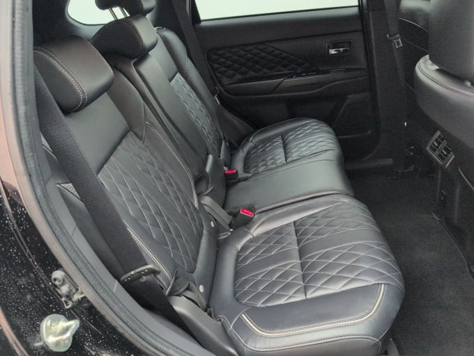 2025 Mitsubishi Outlander