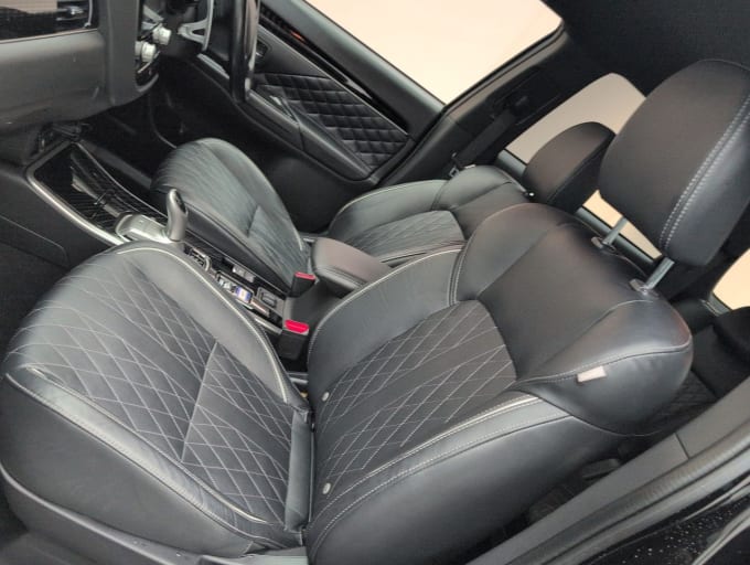 2025 Mitsubishi Outlander
