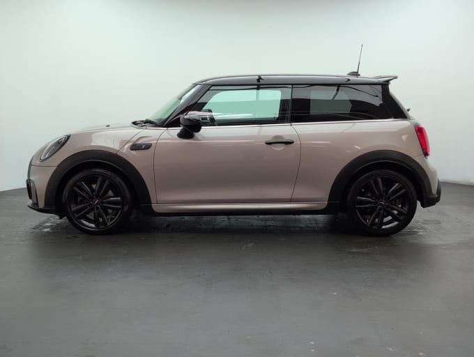 2025 Mini Hatch