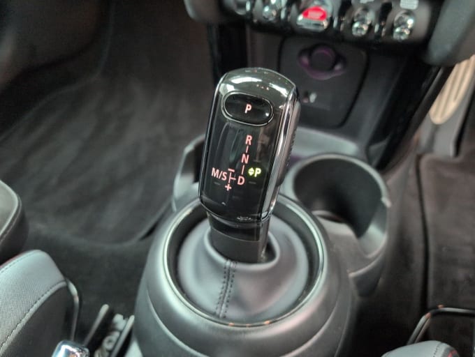 2025 Mini Hatch