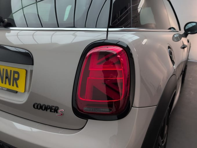2025 Mini Hatch