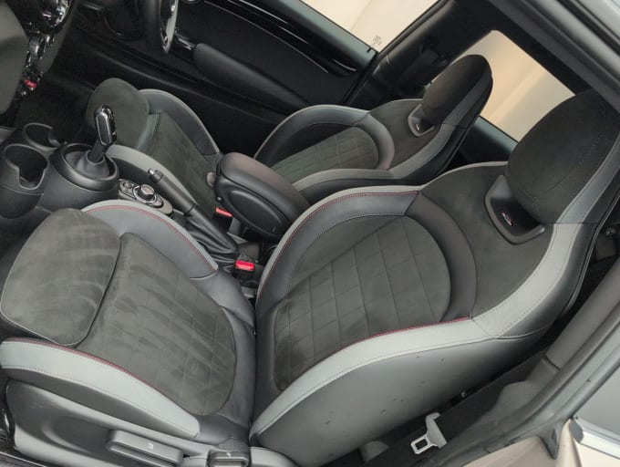 2025 Mini Hatch