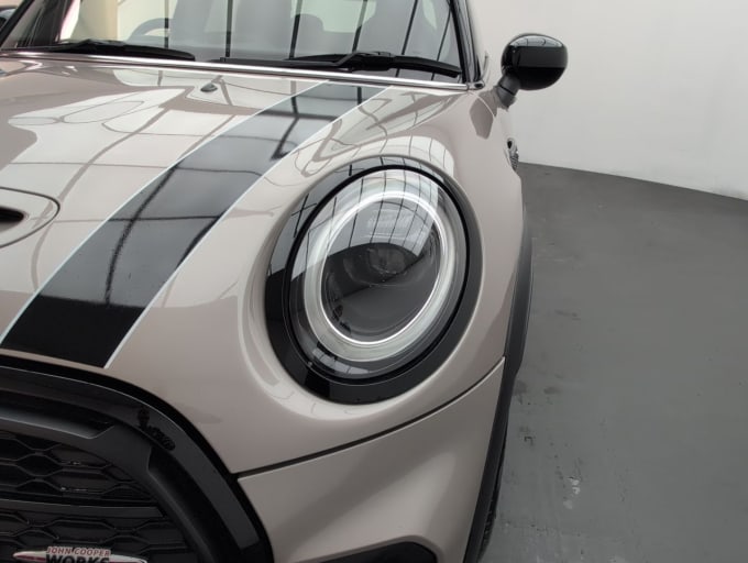 2025 Mini Hatch