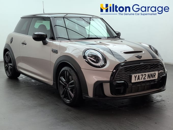 2025 Mini Hatch