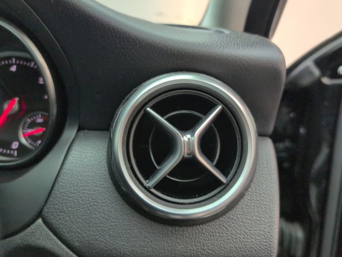 2025 Mercedes-benz Gla-class