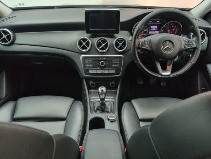 2025 Mercedes-benz Gla-class