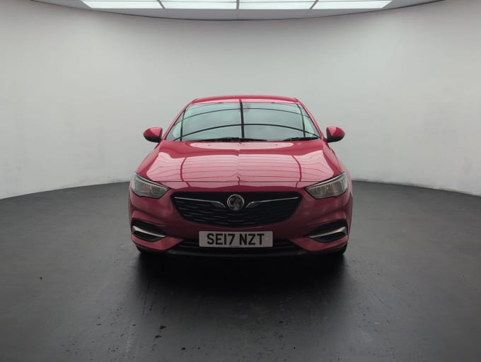 2025 Vauxhall Insignia