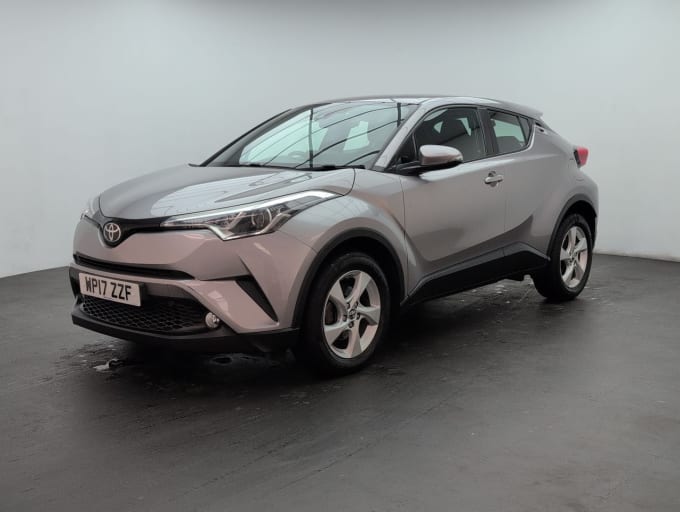2025 Toyota C-hr