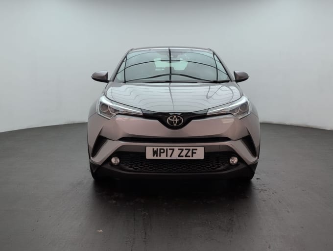 2025 Toyota C-hr
