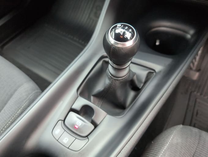 2025 Toyota C-hr