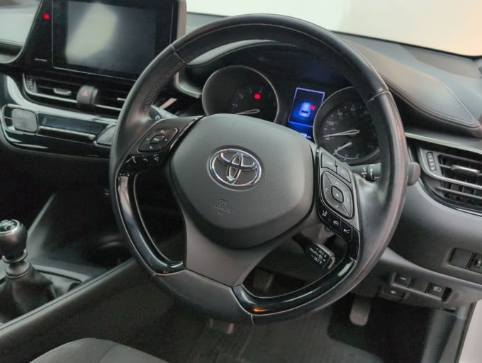 2025 Toyota C-hr