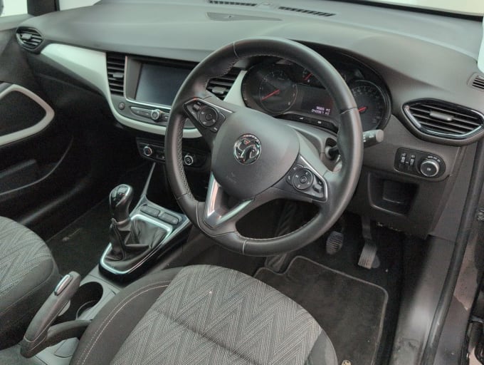 2025 Vauxhall Crossland X