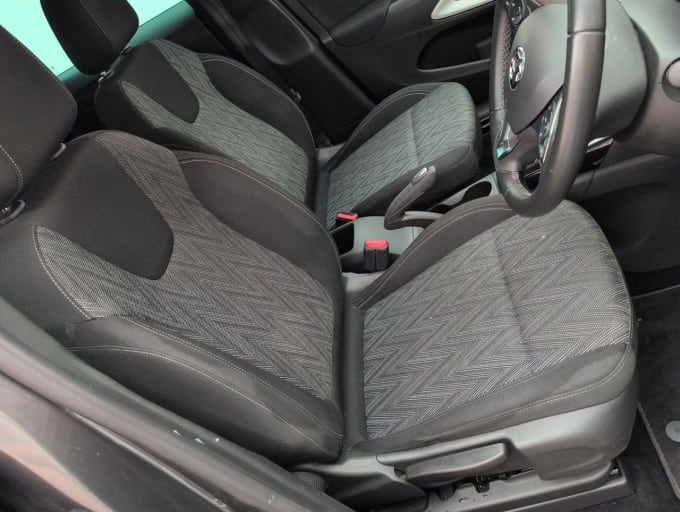 2025 Vauxhall Crossland X