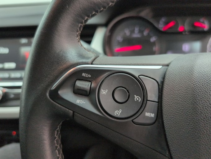 2025 Vauxhall Crossland X