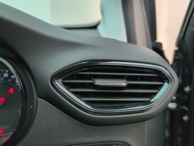 2025 Vauxhall Crossland X