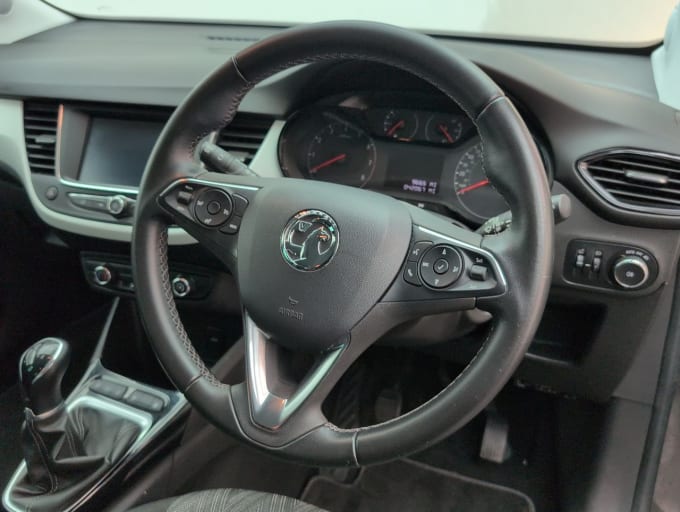2025 Vauxhall Crossland X