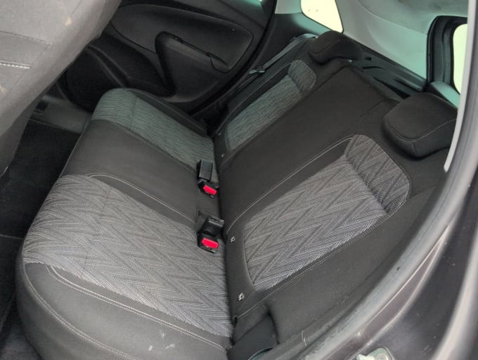 2025 Vauxhall Crossland X