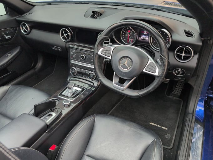 2025 Mercedes-benz Slc