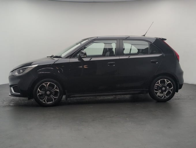 2025 Mg Mg3