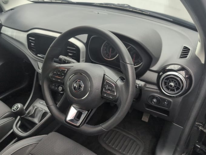 2025 Mg Mg3