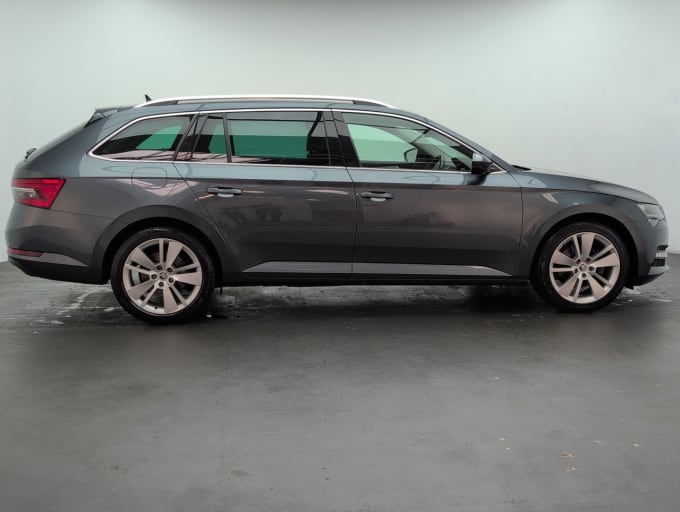 2025 Skoda Superb