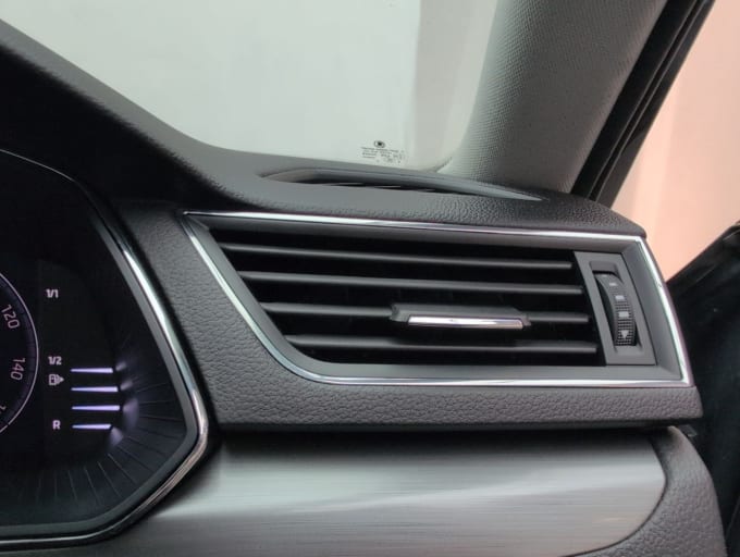 2025 Skoda Superb