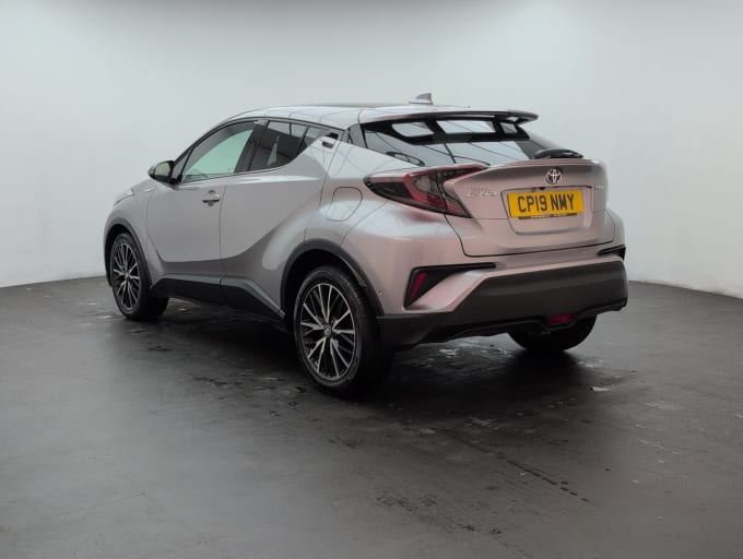 2025 Toyota C-hr