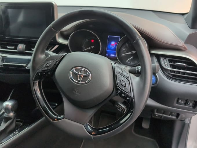 2025 Toyota C-hr