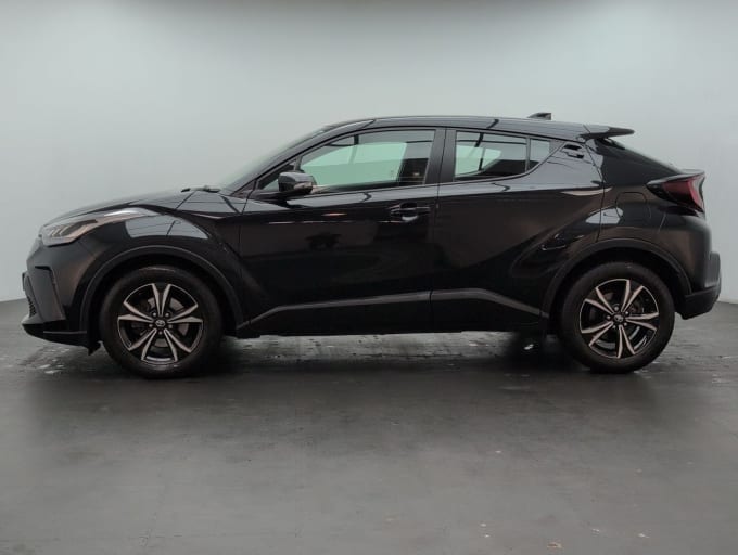 2025 Toyota C-hr