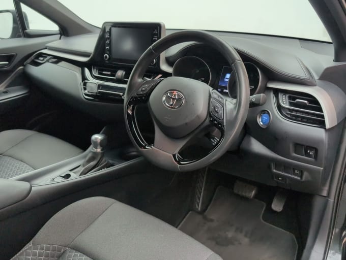 2025 Toyota C-hr