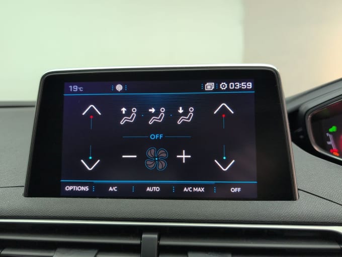 2025 Peugeot 3008