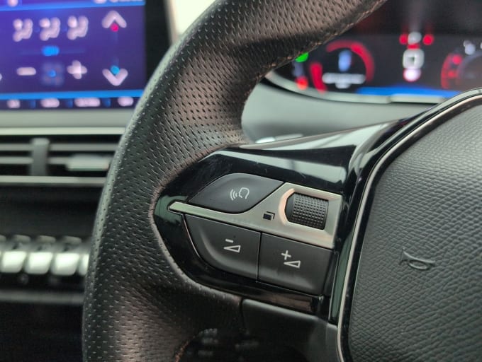 2025 Peugeot 3008