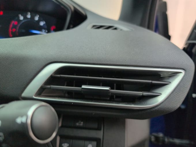 2025 Peugeot 3008