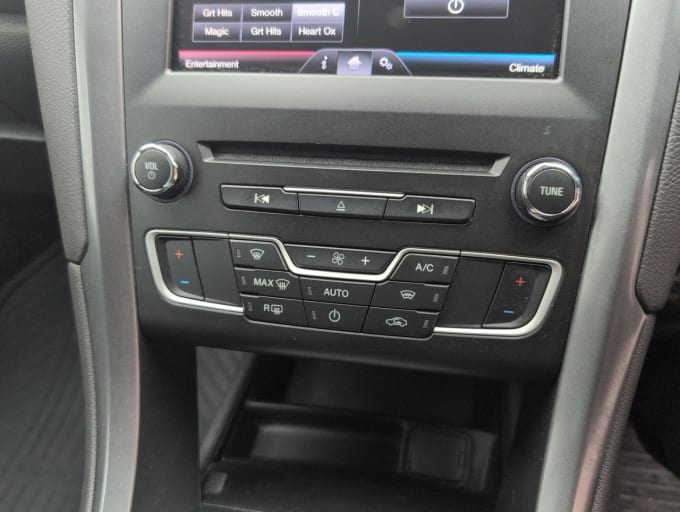 2025 Ford Mondeo