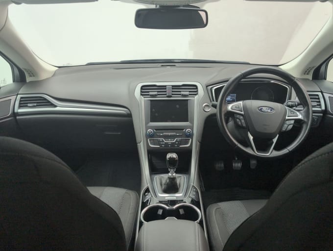 2025 Ford Mondeo