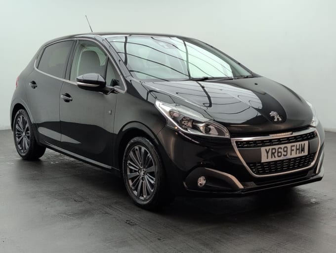 2025 Peugeot 208