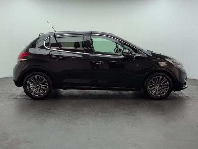 2025 Peugeot 208