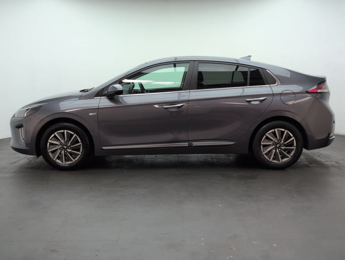 2025 Hyundai Ioniq